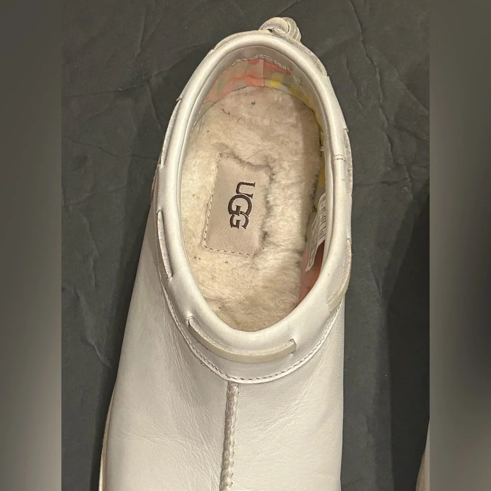 UGG Tasman leather with wool lining slip ons white unisex size 7 men 8 women - Picture 7 of 7